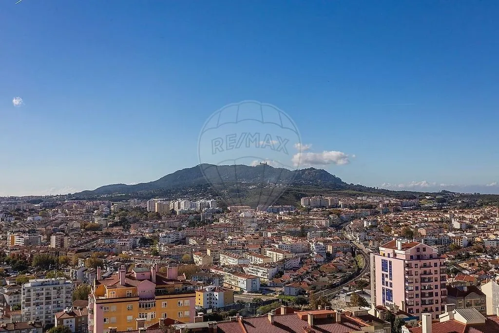 Luxury Duplex Flat in Sintra