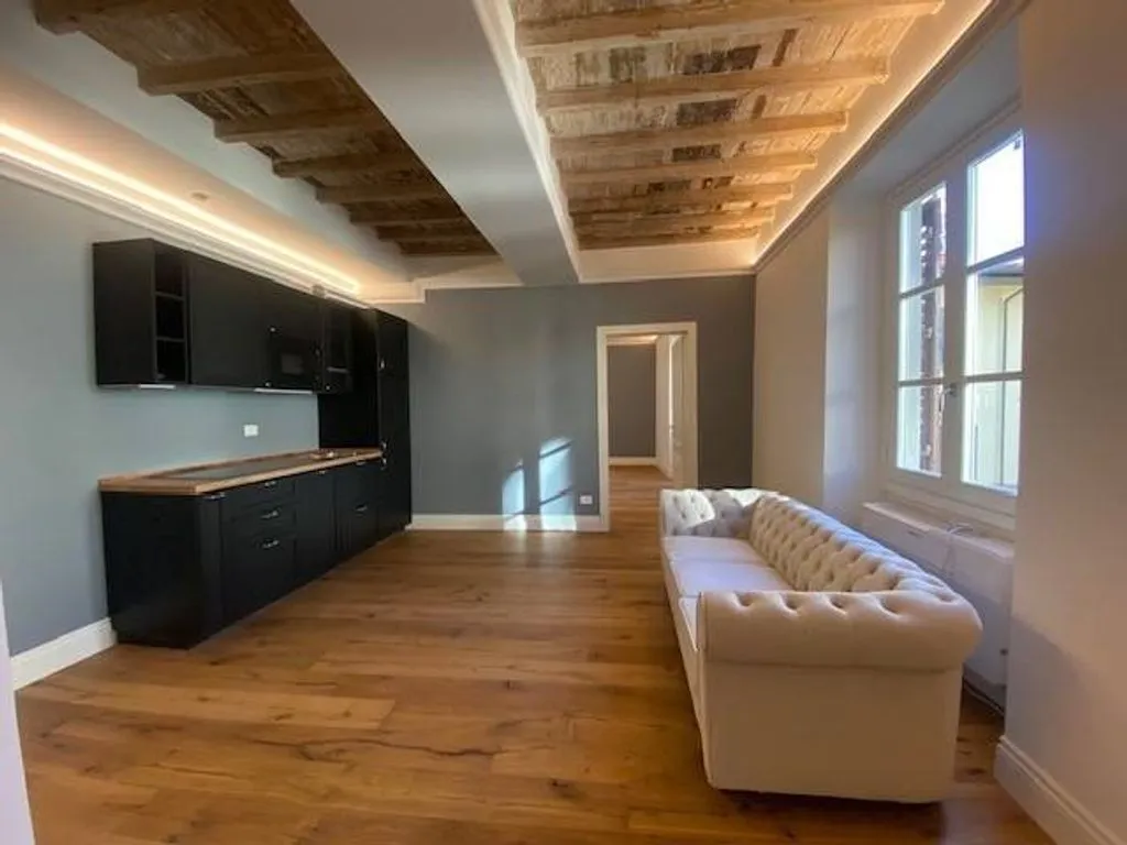 Elutuba - Luxury Flat in Historic Palazzo, Florence