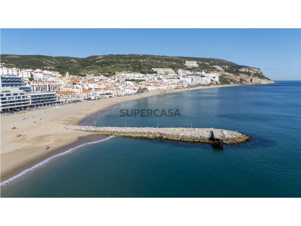 Vue aérienne - Duplex Flat with Sea View in Sesimbra