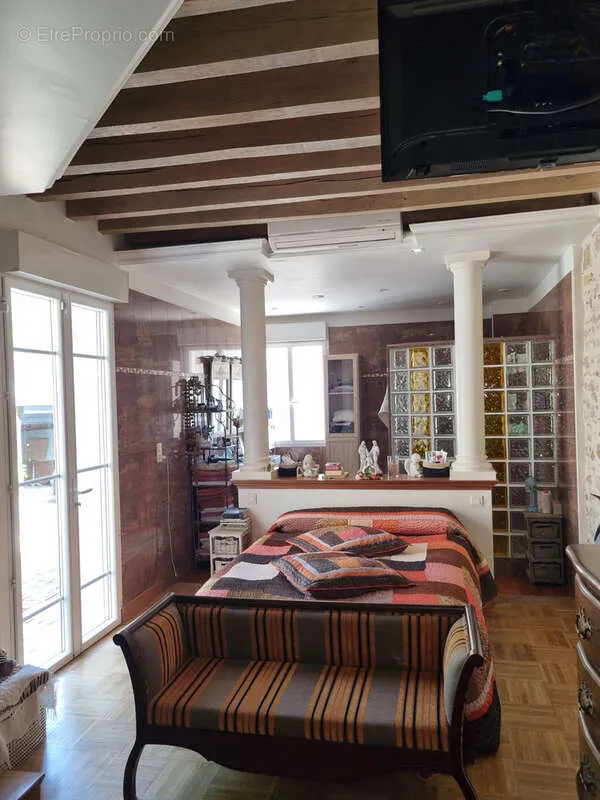 Magamistoad - Large Property with Garden in Bruyères-le-Châtel