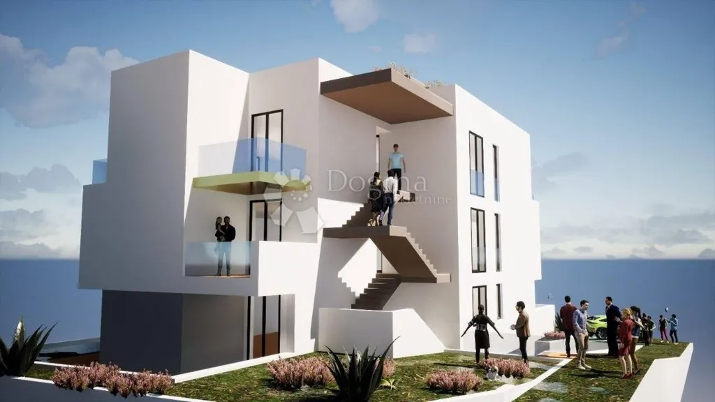 Two-Bedroom Apartment with Garden in Upper District