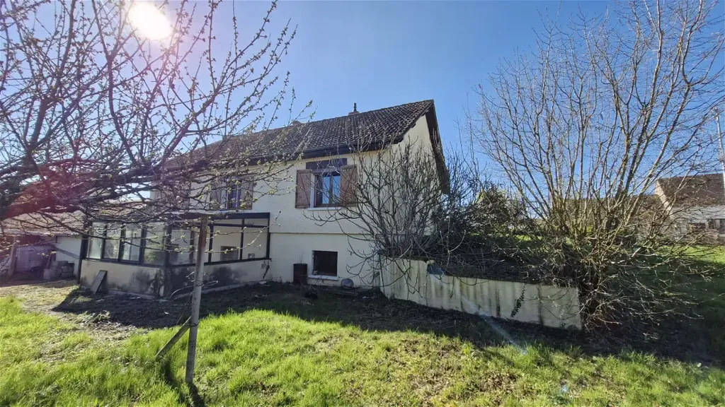4-room house in Moneteau
