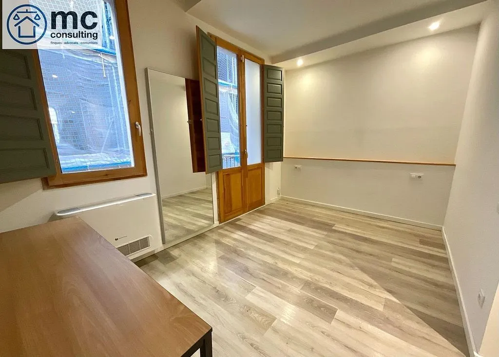 Chambres - Modern Flat with Balcony in El Raval, Barcelona