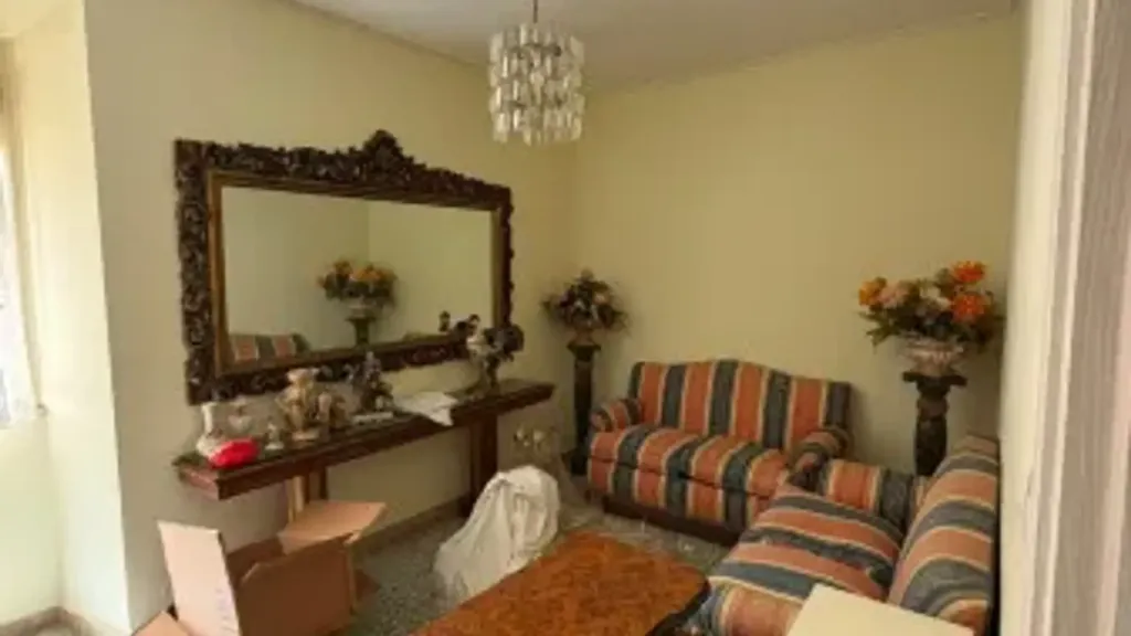 Séjour - Rear-Facing Apartment in Frosinone Centre