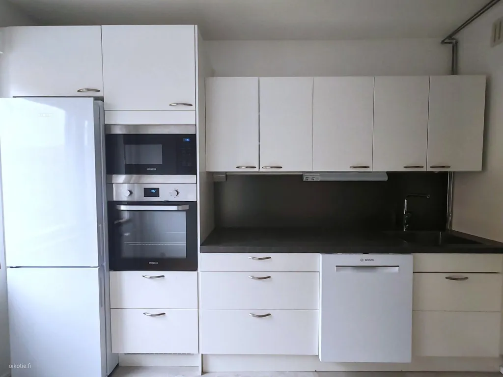 Cucina - First Floor Apartment with Balcony in Pori Centre