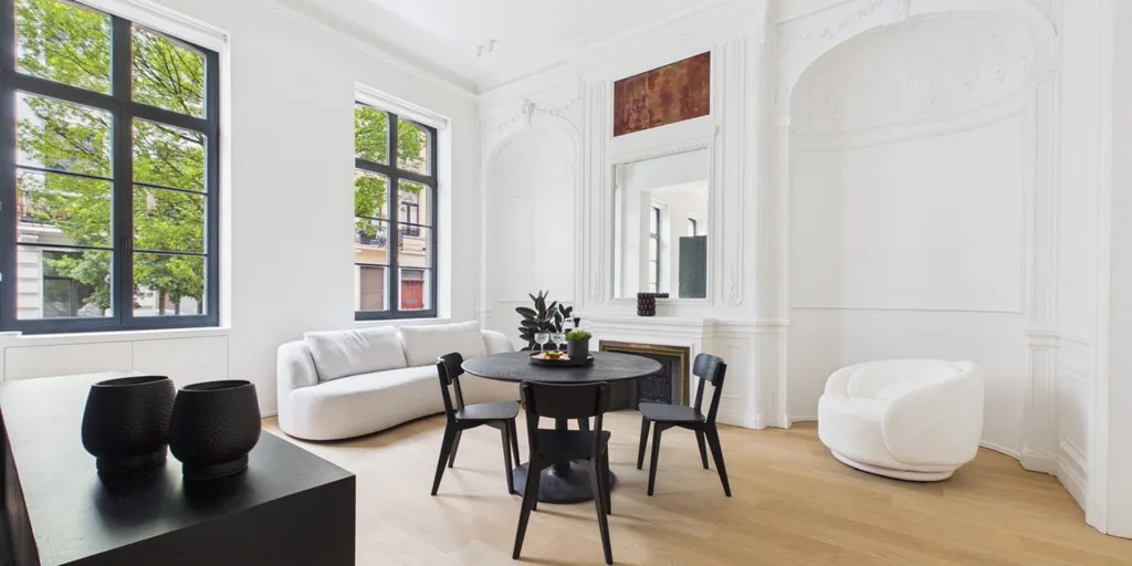 Séjour - Duplex avec Charme Historique à Bruxelles-Botanique