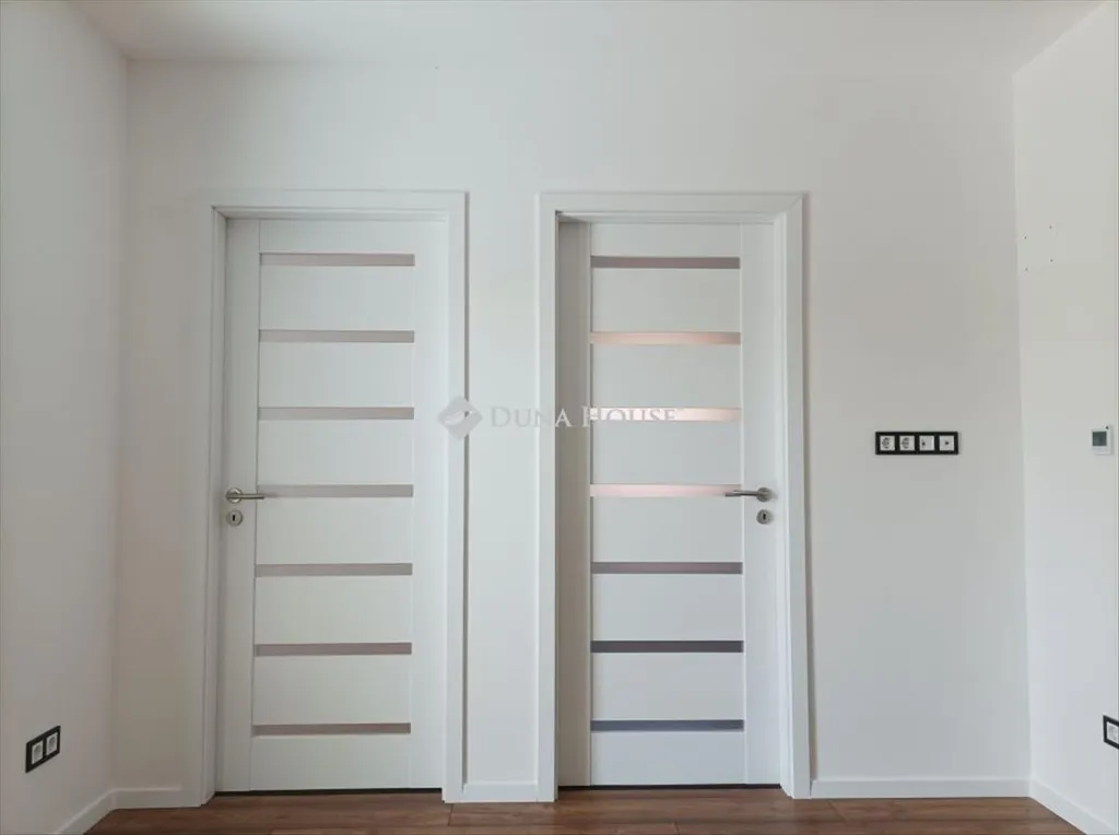 Entrée - Modern Flat with Balcony in Budapest 16th District