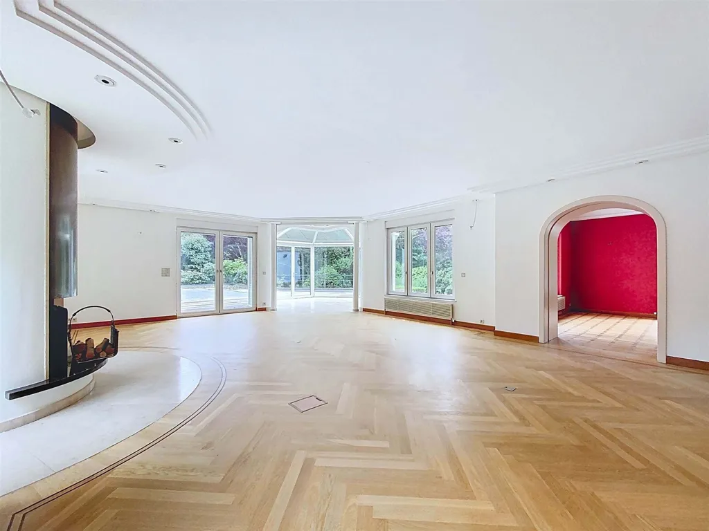 Elutuba - 6-Bedroom Villa with Pool in Uccle