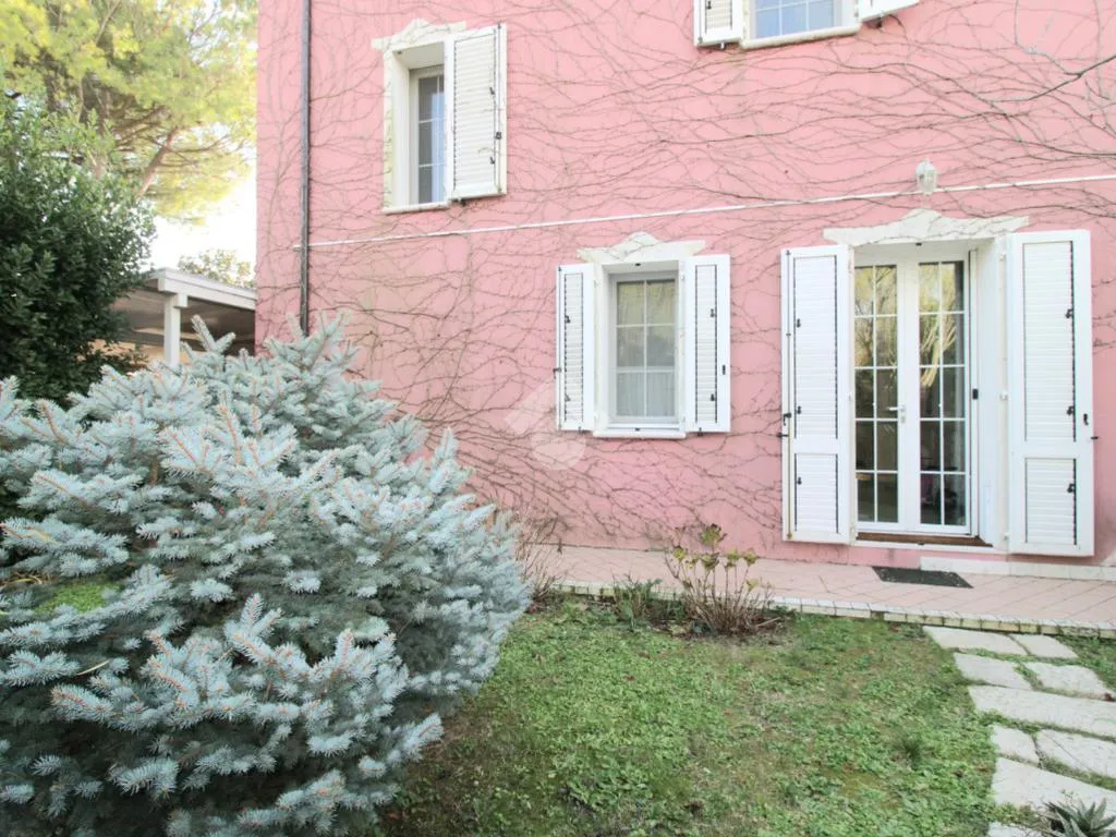 Exterior - Rustic Villa with Garden in Cesena