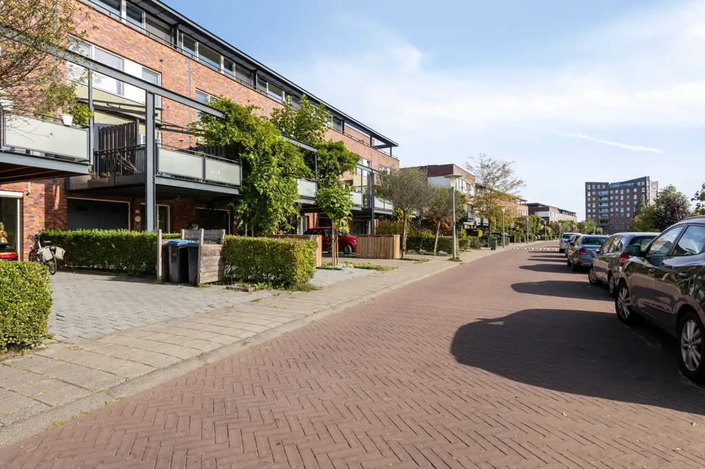 Extérieur - Dijkwoning with Uiterwaarden View in Arnhem-Zuid