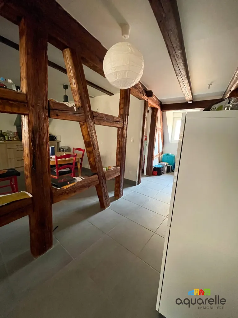 Cuisine - Duplex de 4 Pièces avec Mezzanine à Barr
