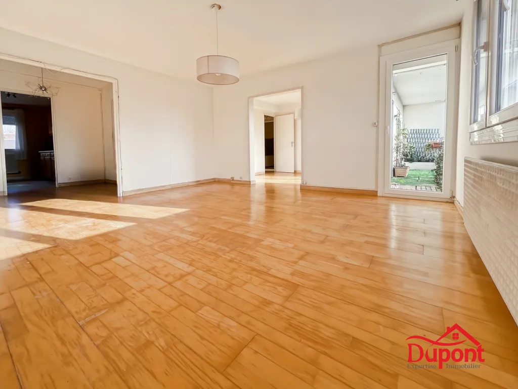 Elutuba - Spacious Flat with Balcony in Saint Jean