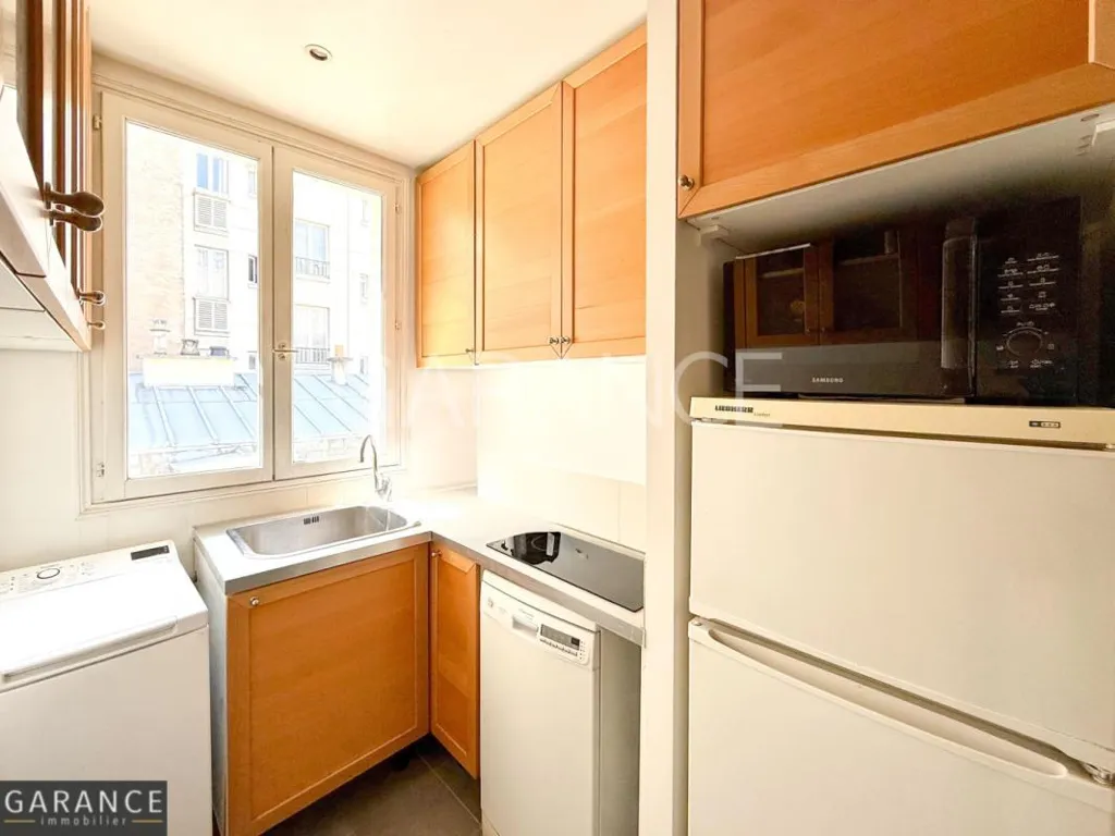 Kitchen - Charming 3-Piece Paris Flat, Top Floor