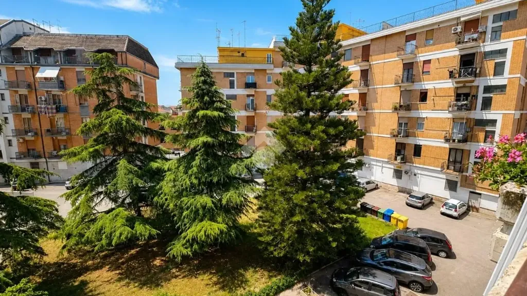 Balcone - 4-Bedroom Apartment with Balcony in San Severo