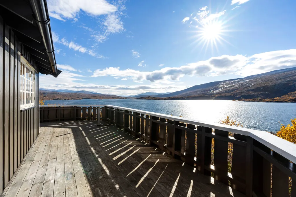 Terrass - Fjord View Cabin in Sunndalsøra