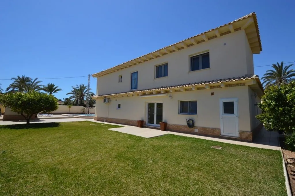 Välivaade - Luxury Villa with Pool in Cabo Roig, Valencia