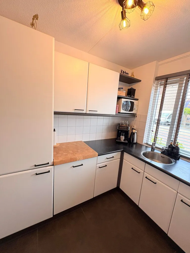 Cuisine - Spacious House with Garden in 's-Gravenpolder