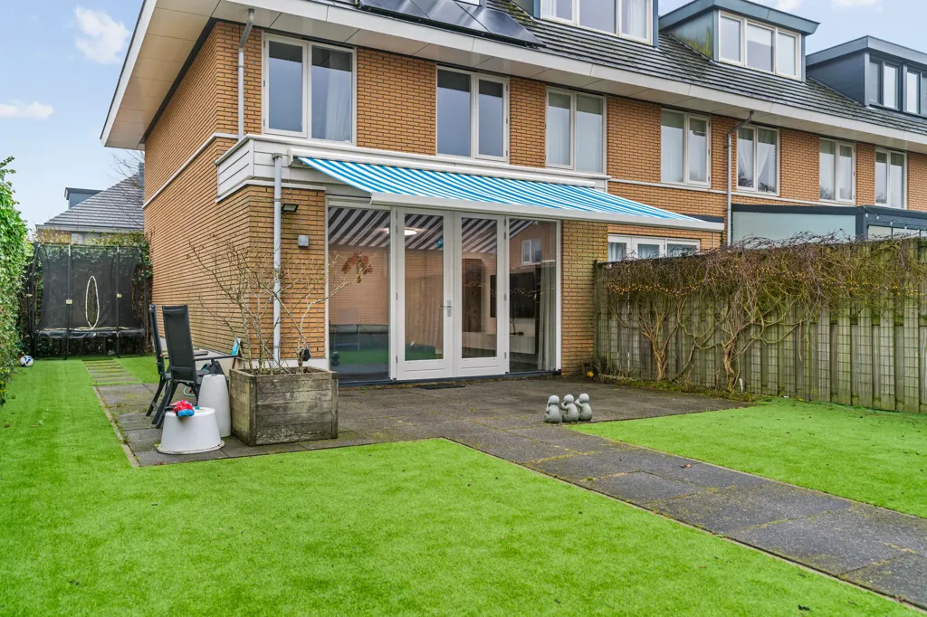 Aed - 6-toaline maja asukohas Amstelveen