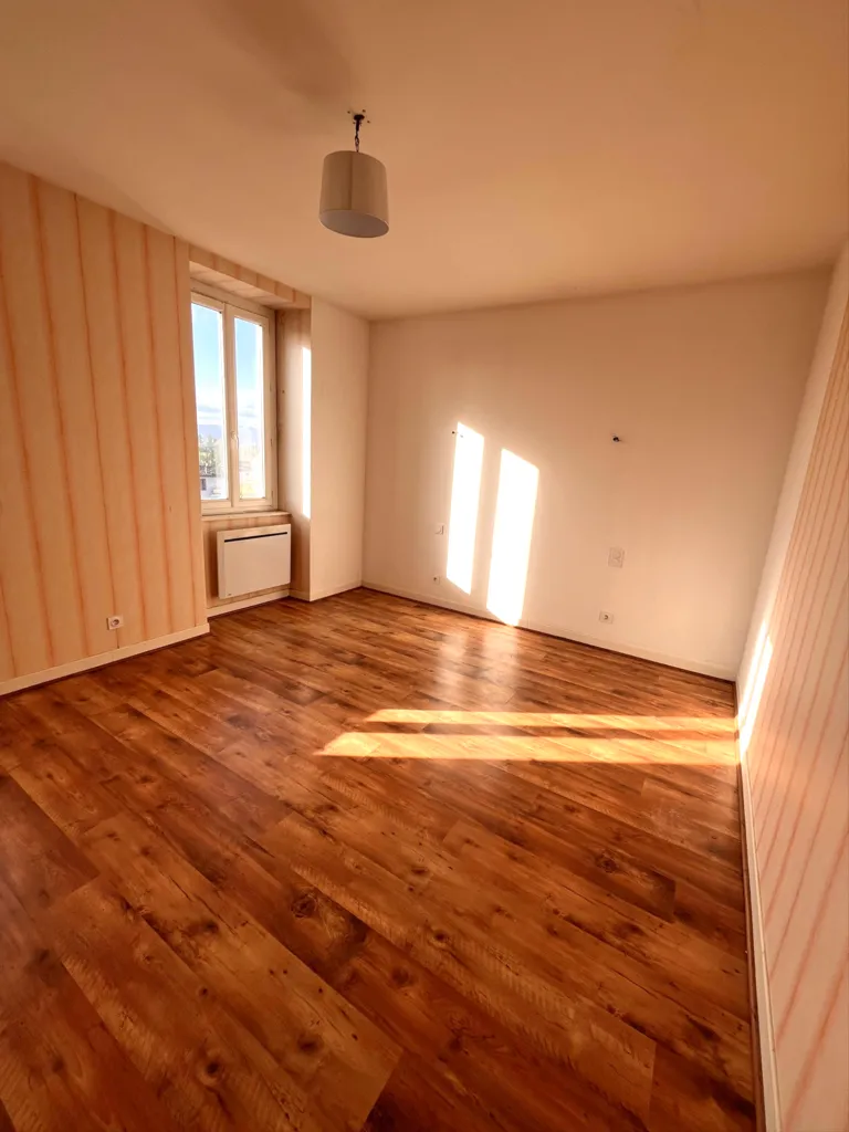Pièces - Ensemble Maison de Maître et Appartement en Centre Village