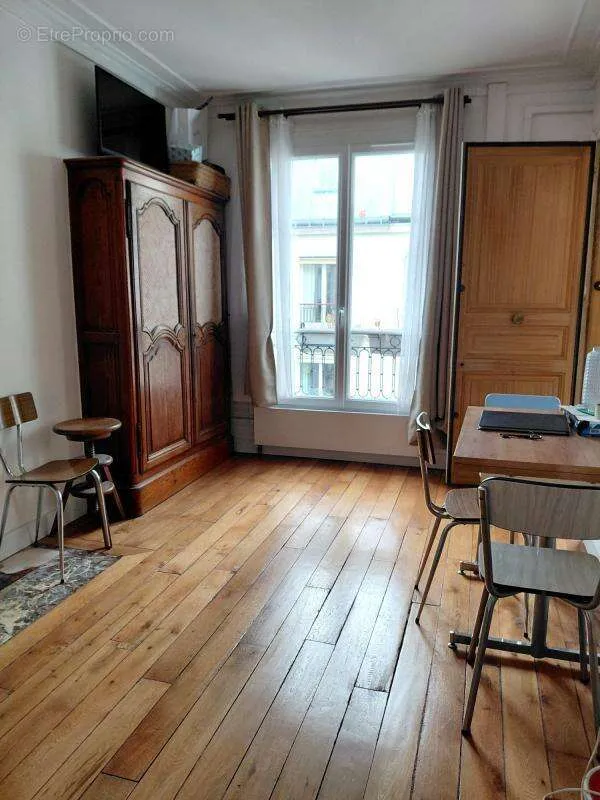 Elutuba - Studio in Characterful Building, Rue Pierre Demours