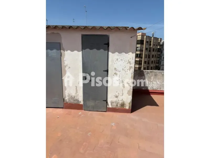 Terrasse - Renovated Apartment with Terrace in Urban Centre