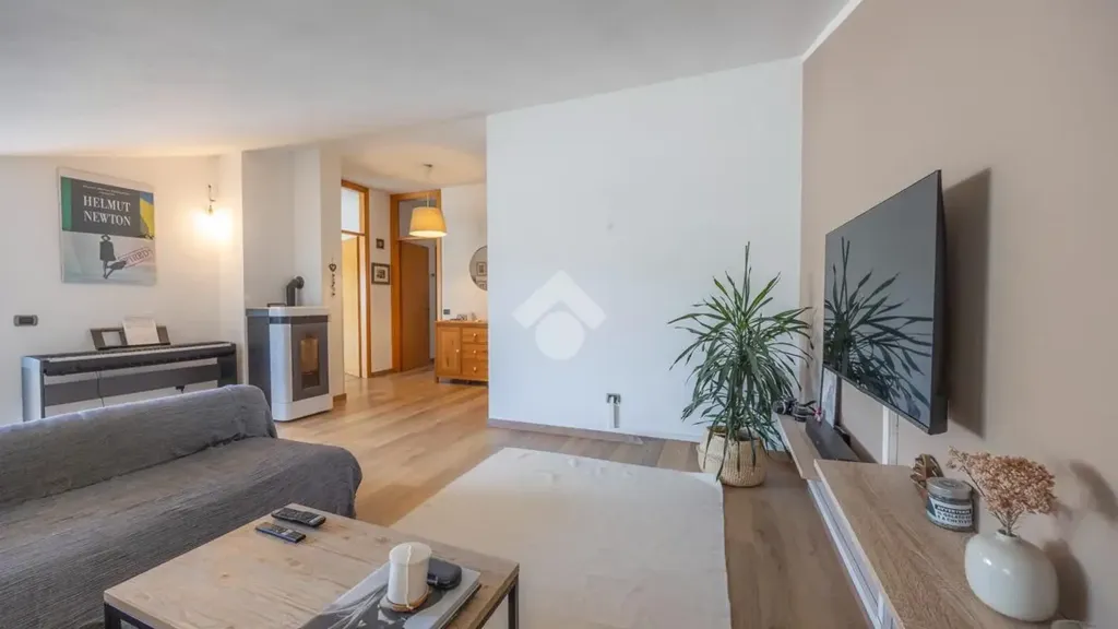 Soggiorno - 4-Bedroom Apartment with Terrace in Dolcè