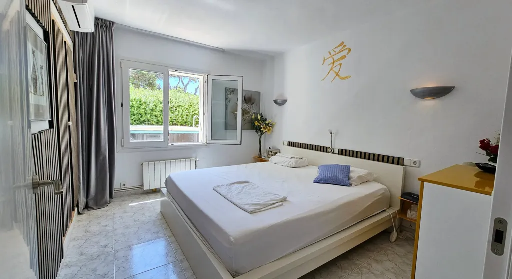 Magamistoad - 4 magamistoaga maja asukohas Santanyi