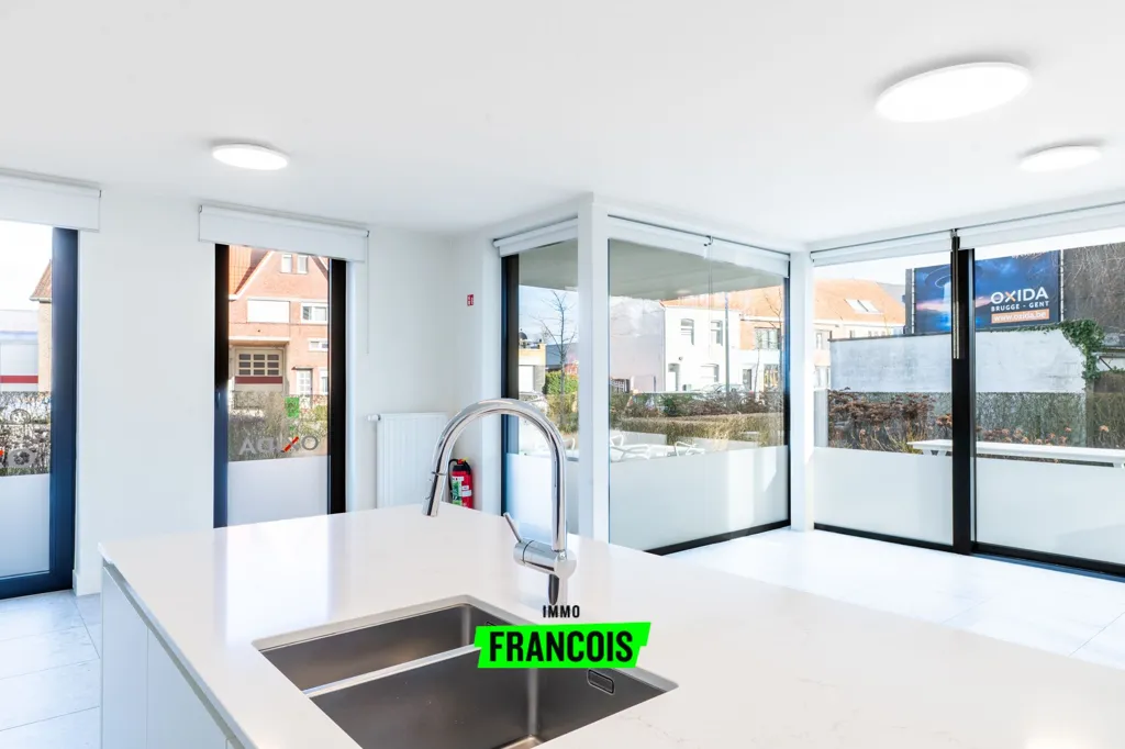Cuisine - Appartement avec Jardin et Terrasse à Jabbeke