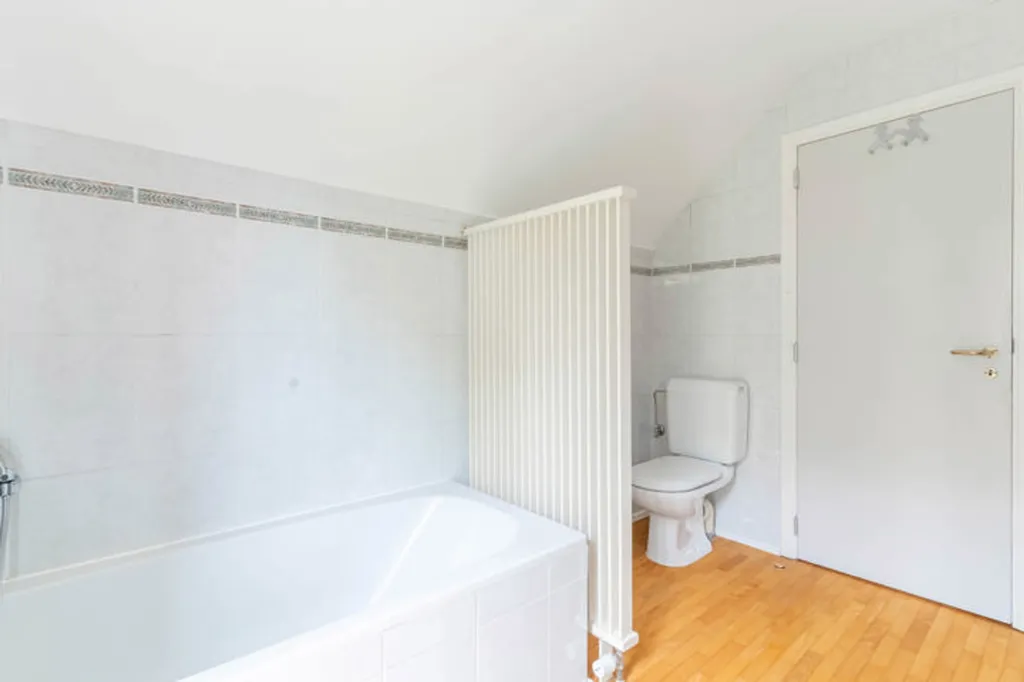 Salles de bain - Villa Lumineuse dans une Petite Ruelle à Ohain