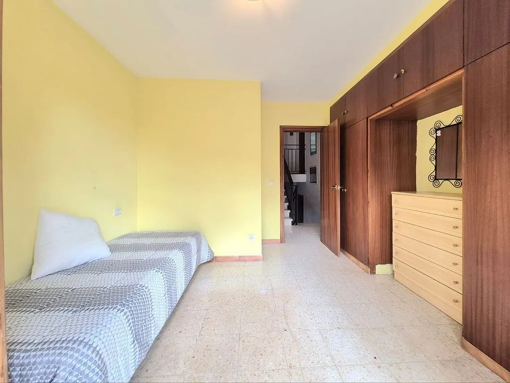Magamistoad - Chalet with Pool and Terrace in Cervelló