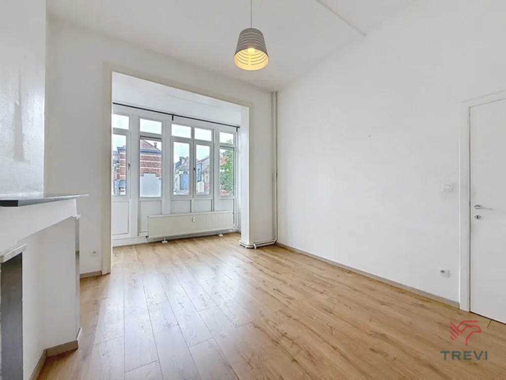 Pièces - Appartement Lumineux à Schaerbeek, Proche des Commodités