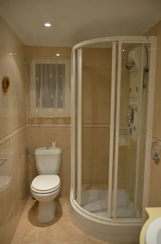 Salles de bain - Furnished Flat with Air Conditioning in La Malvarrosa