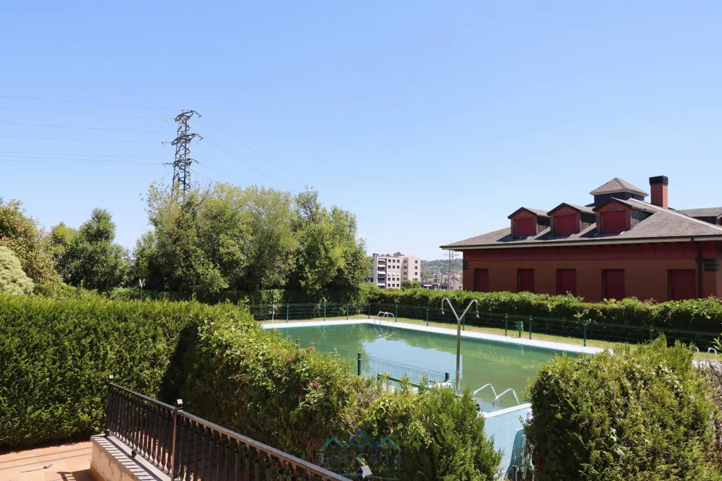 Piscine - Duplex with Pool and Terrace in Mendibil Centre