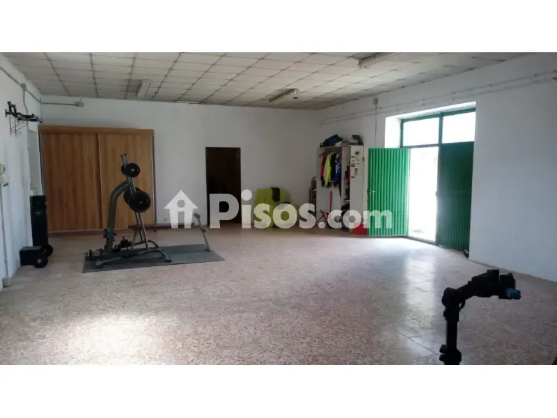 Garage - Chalet with Large Plot in Pinoso, Polígono