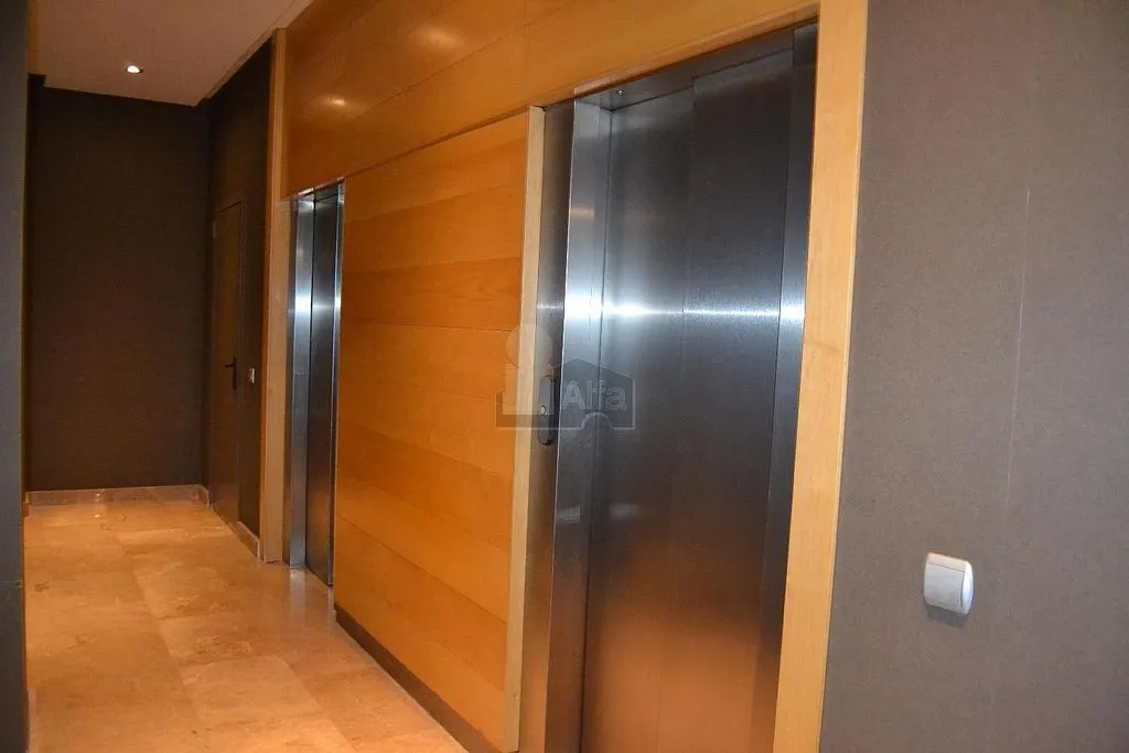 Hallway - 1-Bed Flat with Garden on Avenida Francia