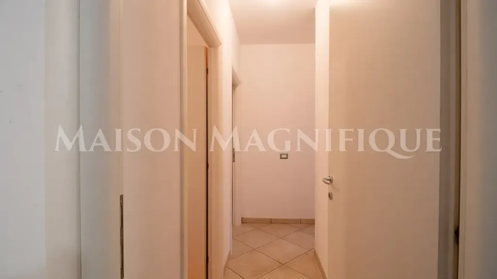 Esik - Ground Floor Trilocale with Sea View in Comacchio