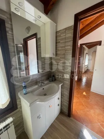 Salles de bain - Renovated Flat with Double Aspect in Milan