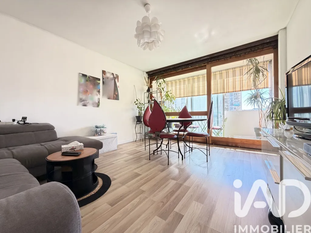 Elutuba - Bright 3-Bedroom Apartment with Balcony in Tarbes Centre