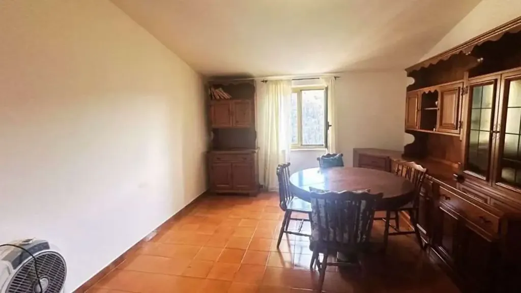 Salle à manger - Rustic Apartment with Sea View in Bonifati