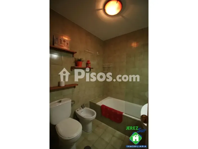 Salles de bain - Furnished Flat with Parking in Jerez Centre
