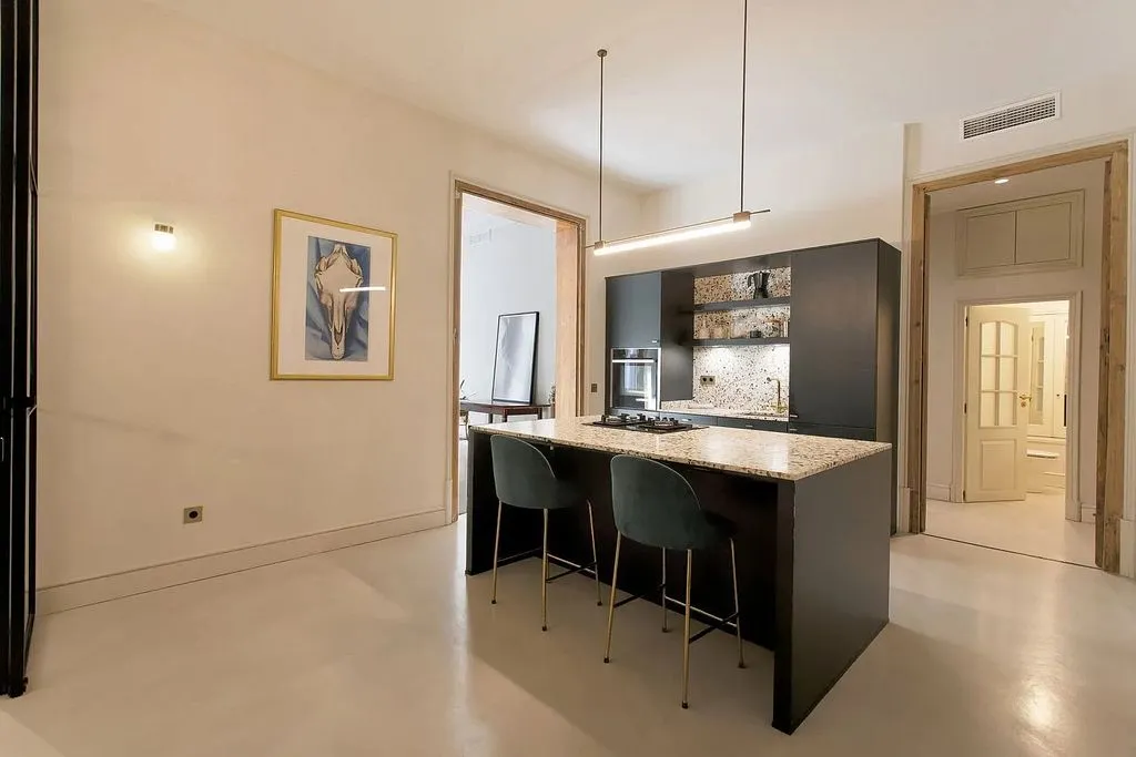 Köök - Luxury Apartment with Courtyard in Gothic Quarter