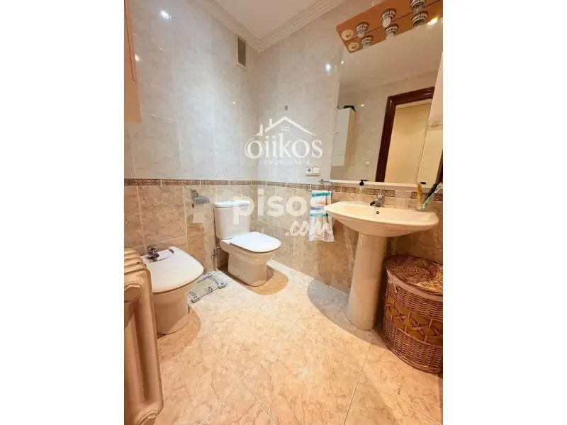 Salles de bain - Apartment with Terrace in Garrido Norte