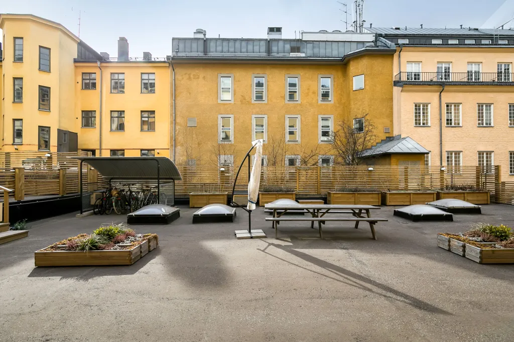 Aed - 1930s Flat with Balcony in Odenplan
