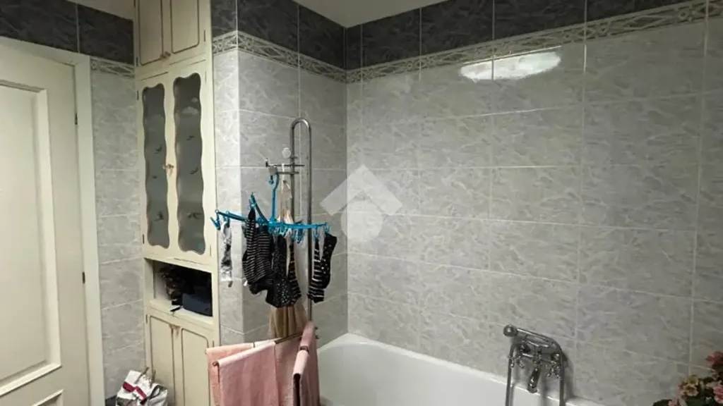 Salles de bain - Apartment with Balcony in Palermo