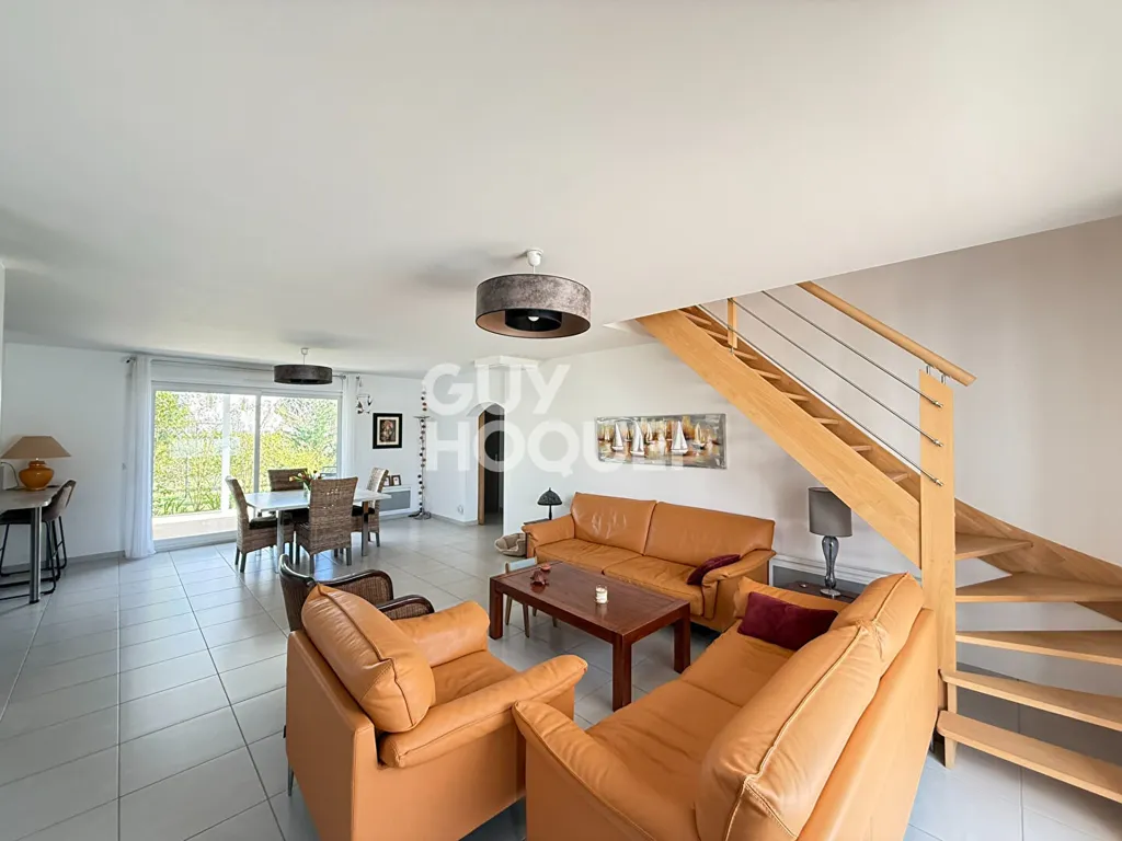 Séjour - Maison architecturale avec piscine à Nice