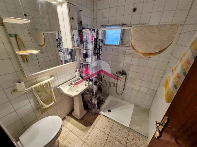 Salles de bain - Traditional Townhouse with Garden in Montehermoso