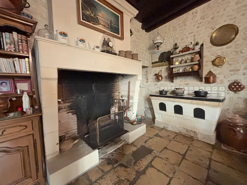 Cuisine - Maison Charentaise avec Jardin à Le Gua