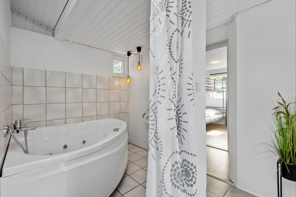 Salles de bain - Spacious Holiday Home with Garden on Rømø