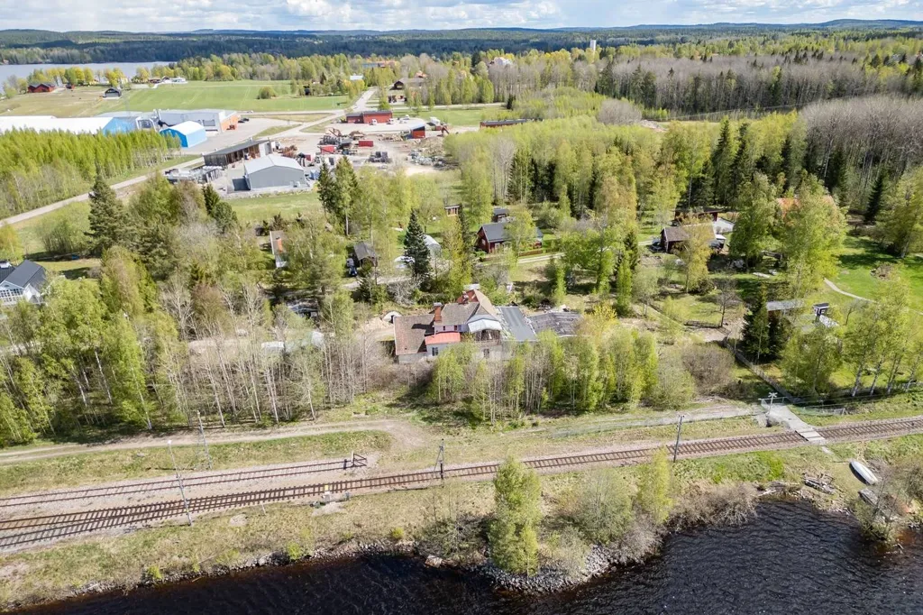 Õhuvaade - Villa with Renovation Potential in Dalastensvägen