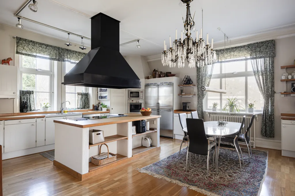 Cuisine - Historic Villa with Garden in Old Åkarp
